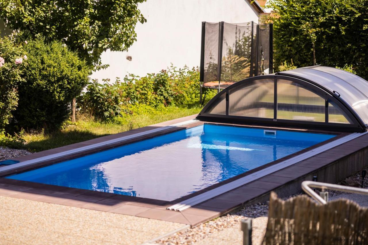 Apartmany Nezarka A Privatni Wellness Jindrichuv Hradec Luaran gambar