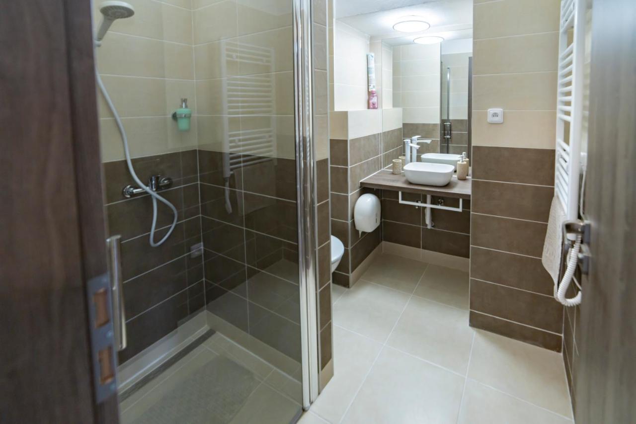 Apartmany Nezarka A Privatni Wellness Jindrichuv Hradec Luaran gambar