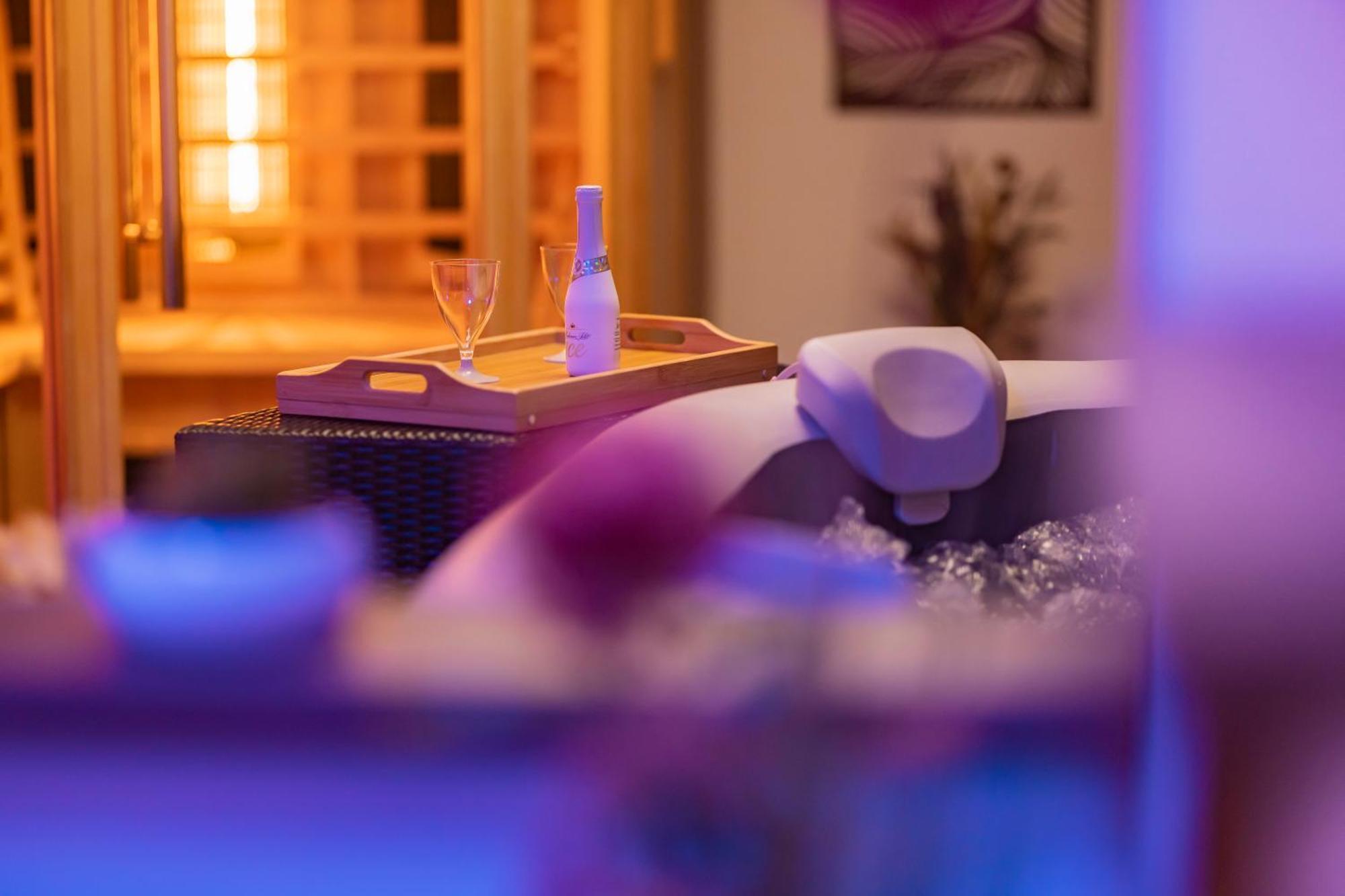 Apartmany Nezarka A Privatni Wellness Jindrichuv Hradec Luaran gambar